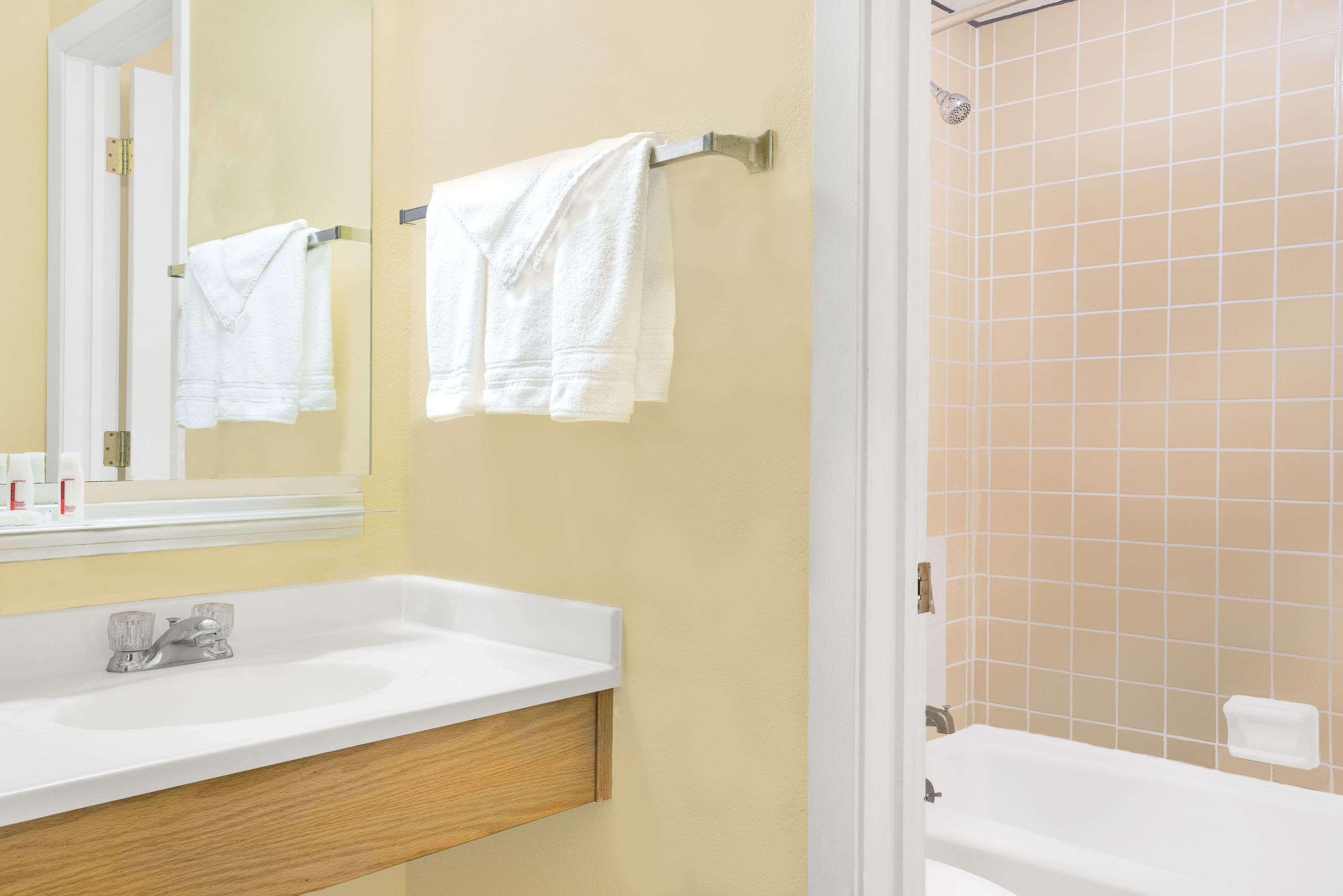 Days Inn By Wyndham Alexandria Mn Luaran gambar
