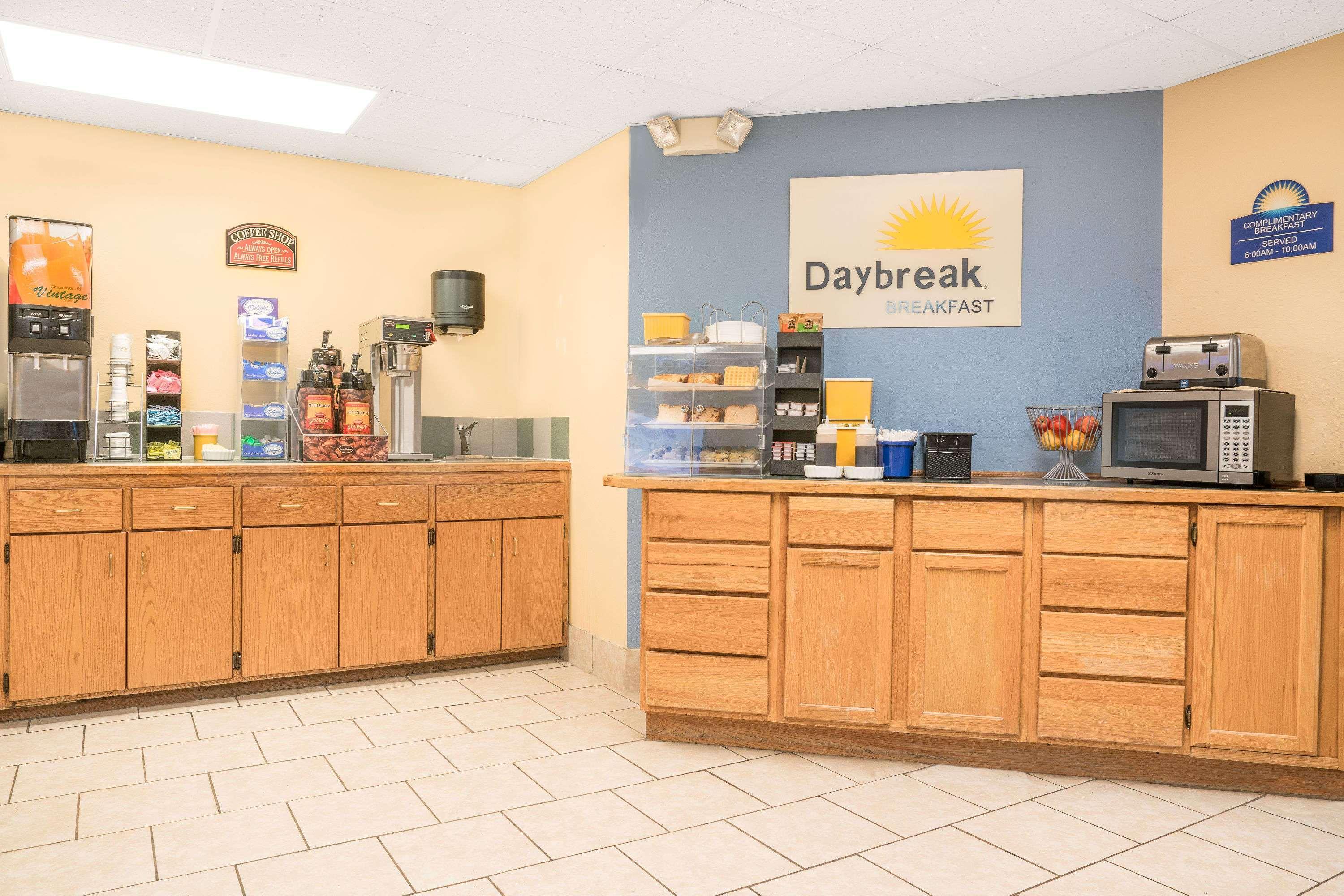 Days Inn By Wyndham Alexandria Mn Luaran gambar